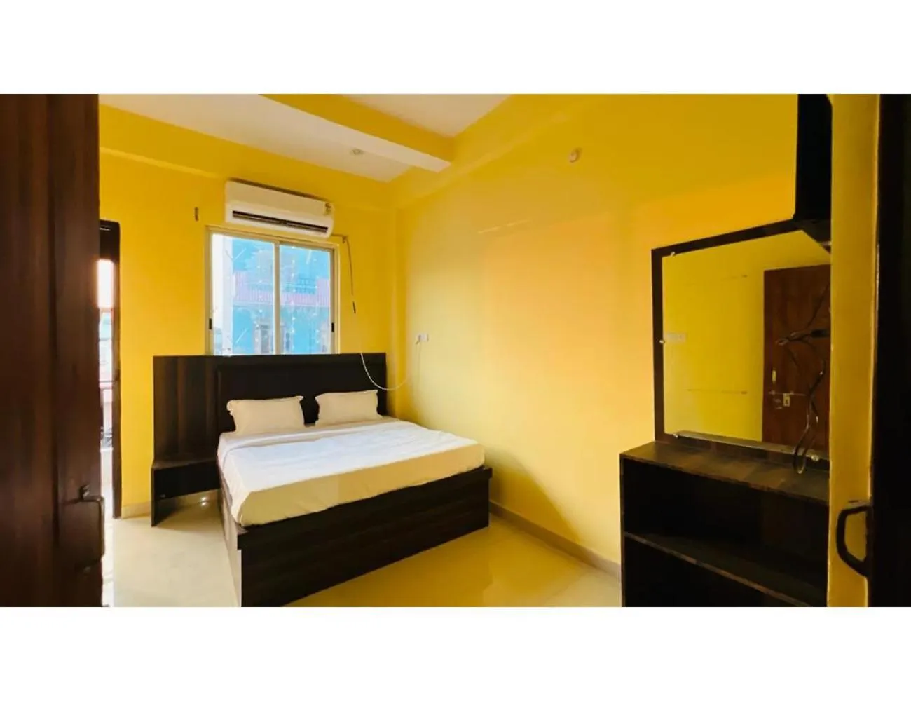 Hotel Sadguru Inn, Varanasi Homestay